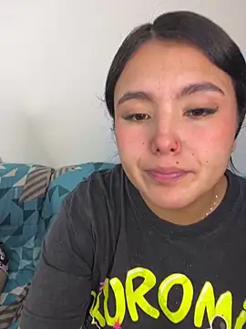 Snapshot of Mellani_luod chatting on June 2026 03:44:01 AM Mellani luod online show from June 2026 03:44:01 AM