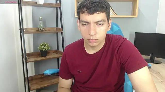 Snapshot of Axel_Stones_ chatting on October 2025 02:29:01 PM Axel Stones  online show from October 2025 02:29:01 PM