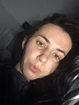 Snapshot of oliviya_mur chatting on November 2025 10:19:01 PM oliviya mur online show from November 2025 10:19:01 PM