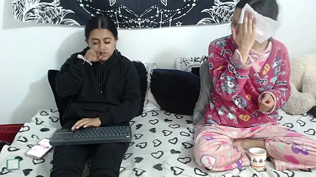 abby n emily online show from May 2026 01:21:02 PM