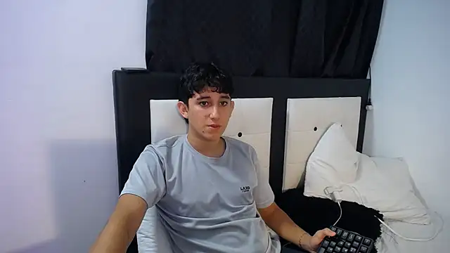 Dravith Valery online show from February 2026 04:53:01 AM