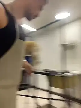 Leonardmoppet online show from October 2025 09:20:01 PM