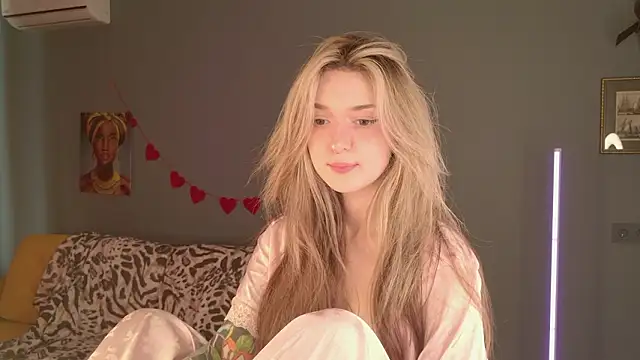 BellaSink online show from March 2026 05:33:02 AM