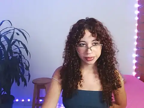 Medussa3033 online show from October 2025 10:44:01 PM