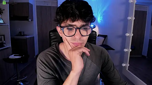 Mikeyvioleta  online show from February 2026 08:22:01 AM