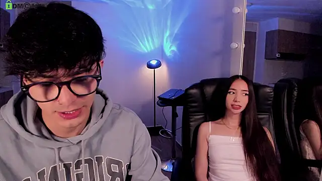 Mikeyvioleta  online show from February 2026 09:43:01 AM