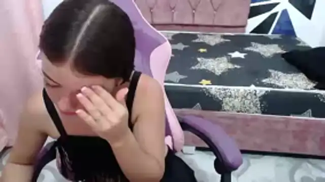 scarleth18 online show from November 2025 02:44:01 AM