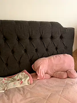 MiaSofia   online show from October 2025 08:02:02 PM