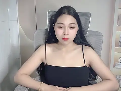 Snapshot of Lilybelle-e chatting on October 2025 05:54:02 AM Lilybelle-e online show from October 2025 05:54:02 AM