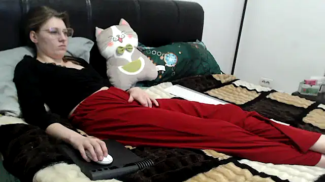 SandyCassie online show from February 2026 06:48:01 PM