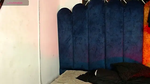 antonella rosecs online show from March 2026 04:52:01 AM