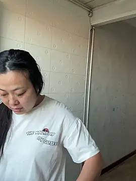 aini-maili online show from October 2025 10:42:02 PM