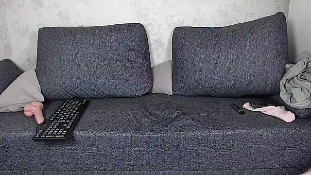 evaa here  online show from April 2026 01:41:01 PM