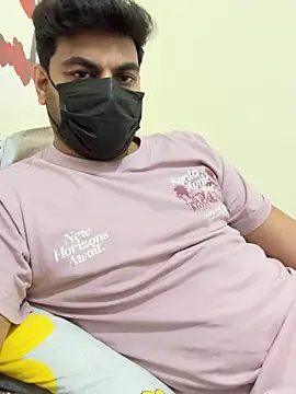 Handsome8677 online show from January 2026 10:42:02 AM