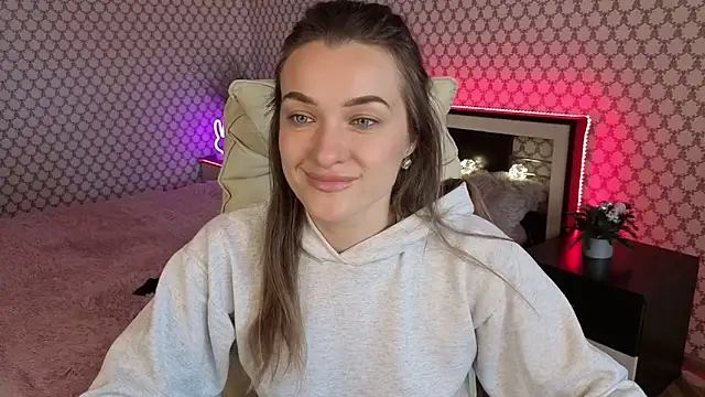 Snapshot of EmmySecret chatting on October 2025 08:50:02 AM EmmySecret online show from October 2025 08:50:02 AM