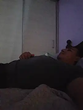 Rueditasss online show from December 2025 07:08:02 PM