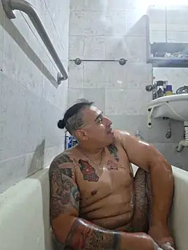 Rueditasss online show from January 2026 03:12:02 AM