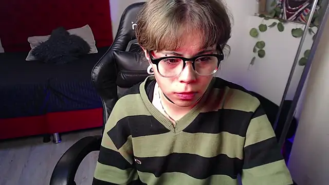Snapshot of Insomniia_ chatting on October 2025 02:29:01 PM Insomniia online show from October 2025 02:29:01 PM