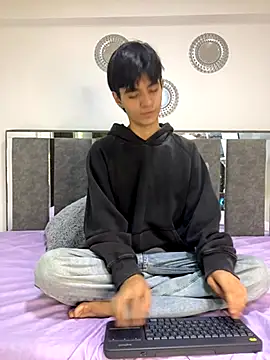 Snapshot of lukas_boylatin chatting on October 2025 11:31:02 AM lukas boylatin online show from October 2025 11:31:02 AM