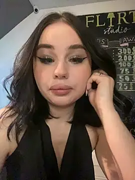 AliceLune online show from January 2026 04:28:02 AM