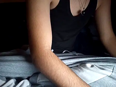 esmermoon online show from March 2026 12:07:02 AM