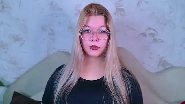 Snapshot of MonaKeli chatting on October 2025 04:09:02 PM MonaKeli online show from October 2025 04:09:02 PM