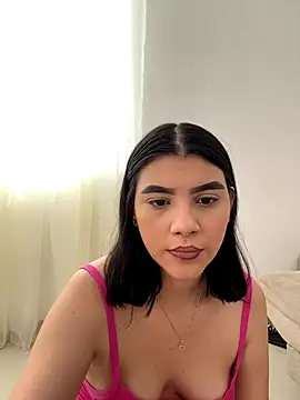 Julietalcl online show from November 2025 07:30:02 PM