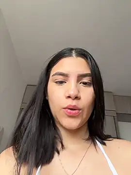 Julietalcl online show from March 2026 09:52:02 PM