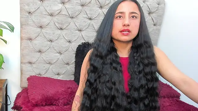 Samanta Fischer online show from November 2025 11:32:01 AM