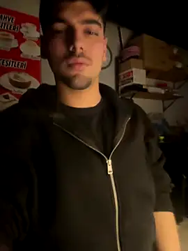 emir343475 online show from November 2025 05:06:01 PM