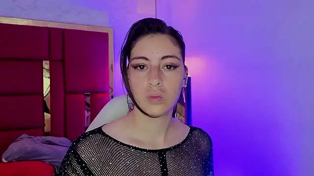 moon winy online show from February 2026 11:17:01 AM