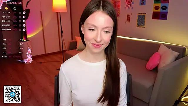 Yasmin Kass online show from April 2026 06:27:01 AM