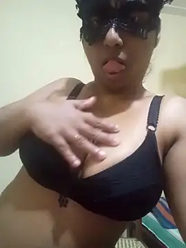 Snapshot of VeronicaPatel chatting on October 2025 03:45:02 PM VeronicaPatel online show from October 2025 03:45:02 PM