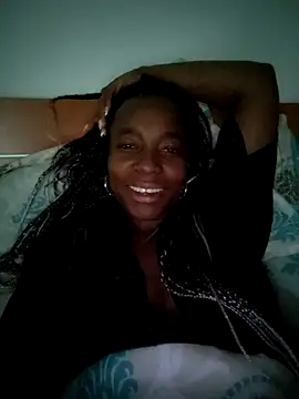 Snapshot of Britany_2-7 chatting on October 2025 01:06:01 AM Britany 2-7 online show from October 2025 01:06:01 AM