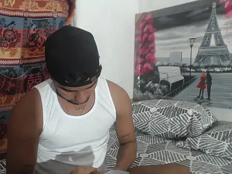 Charly 22cm online show from October 2025 04:31:01 AM