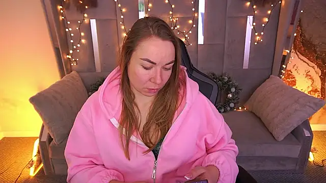 VixenMuse online show from February 2026 02:53:01 AM