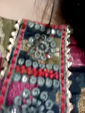 Vanshika1432 online show from October 2025 01:56:02 PM