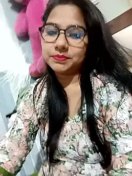 Vanshika1432 online show from November 2025 02:26:01 PM