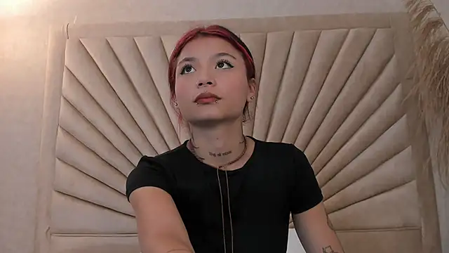 Emma duff online show from November 2025 12:51:02 PM