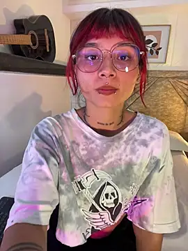 Emma duff online show from March 2026 07:47:01 PM