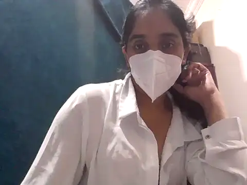 Snapshot of shainiasha1 chatting on May 2026 06:47:02 PM shainiasha1 online show from May 2026 06:47:02 PM