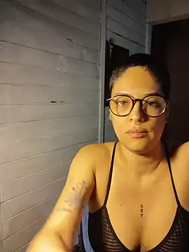 Snapshot of Natimiau chatting on October 2025 01:23:01 PM Natimiau online show from October 2025 01:23:01 PM