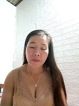 tabby-cat11 online show from November 2025 01:43:02 PM