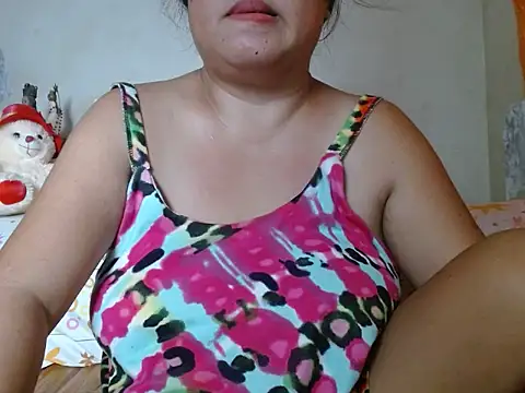 Snapshot of lovenaya chatting on May 2026 01:12:01 AM lovenaya online show from May 2026 01:12:01 AM