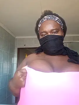 Snapshot of THASHATEEE chatting on October 2025 02:51:02 PM THASHATEEE online show from October 2025 02:51:02 PM