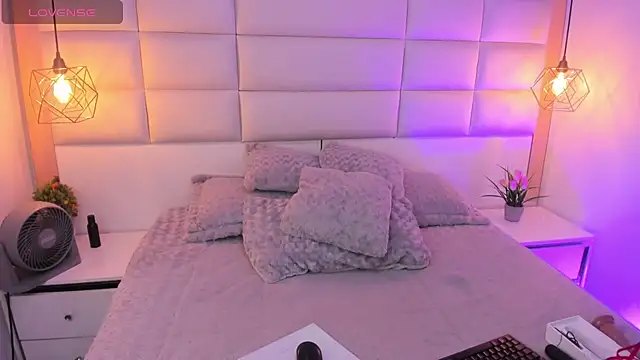 valentina clk online show from February 2026 01:26:02 PM