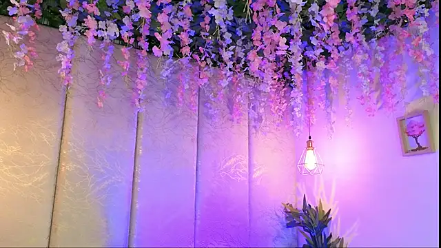 Rynka  online show from May 2026 04:08:02 AM