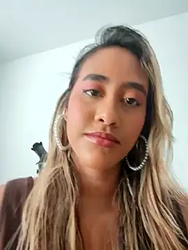 Snapshot of warayana_ chatting on October 2025 09:26:02 PM warayana online show from October 2025 09:26:02 PM