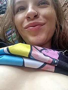 Snapshot of bambiluly chatting on October 2025 01:46:02 PM bambiluly online show from October 2025 01:46:02 PM