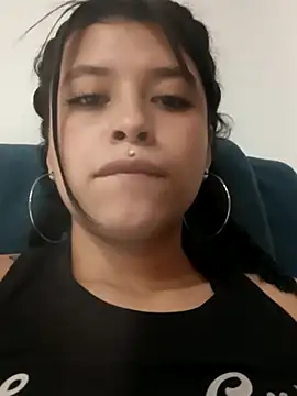 petite coral online show from February 2026 02:01:02 AM